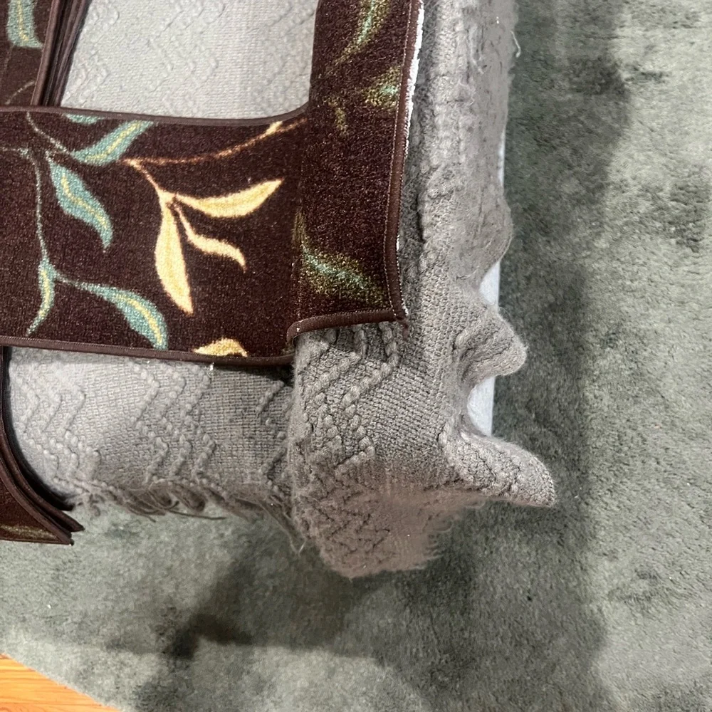 Non slip stair runners Elegant Brown and Green Leaf Patterned (7) not used
